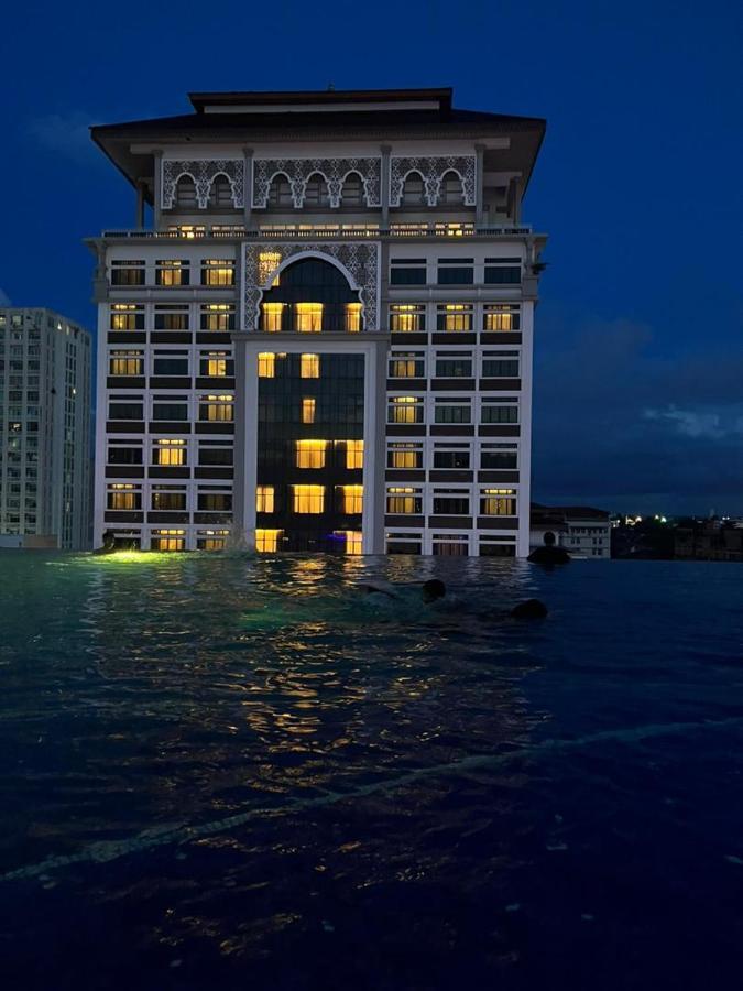 Nusa Luxurious Suite Kota Bharu Exterior foto
